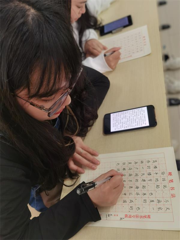 国产成人精品一区二区三区
