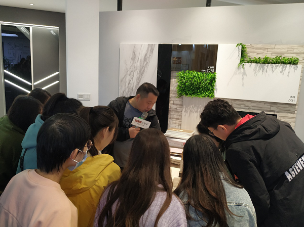 国产成人精品一区二区三区