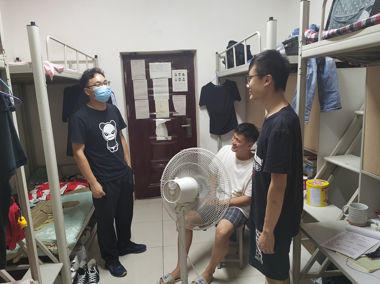 国产成人精品一区二区三区