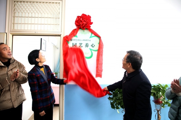 国产成人精品一区二区三区