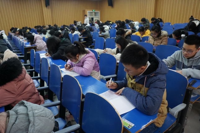 国产成人精品一区二区三区