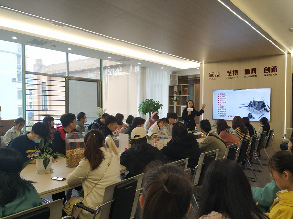 国产成人精品一区二区三区