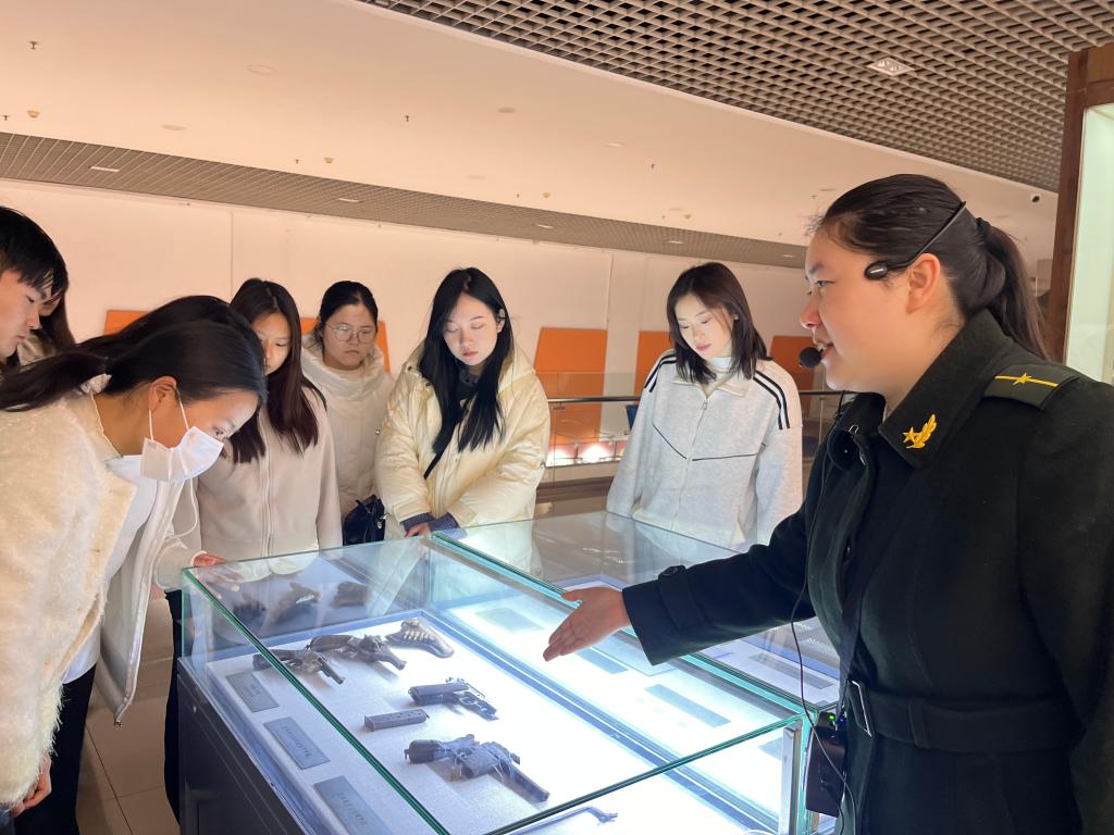 国产成人精品一区二区三区