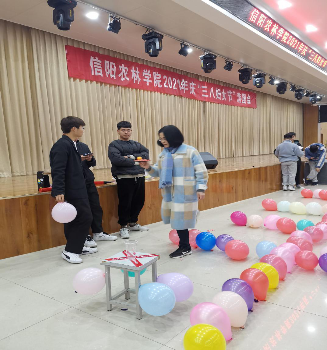 国产成人精品一区二区三区