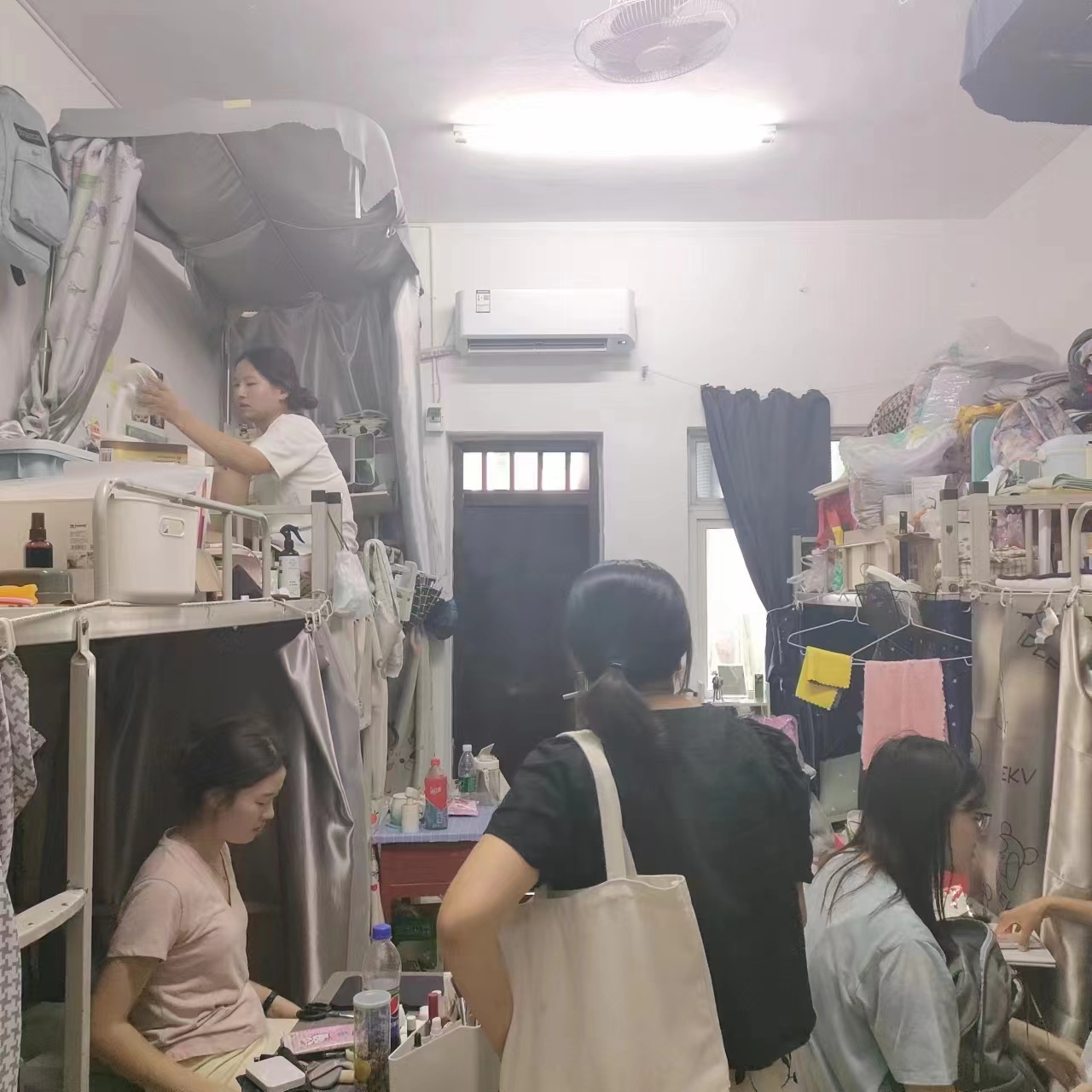 国产成人精品一区二区三区