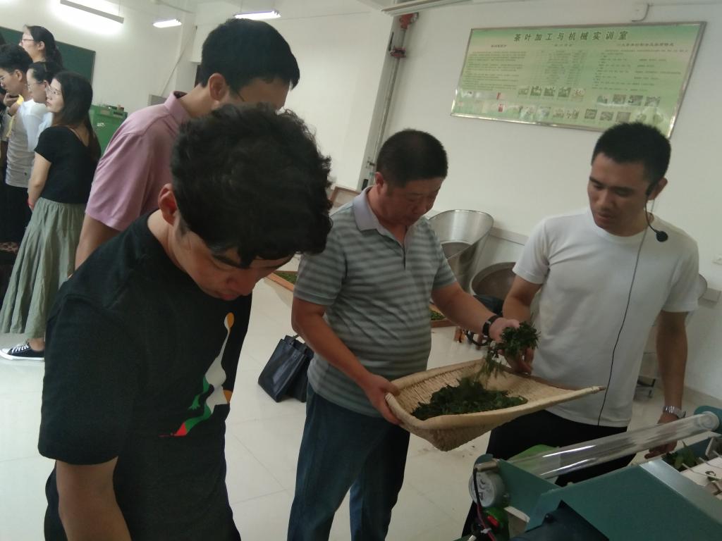 国产成人精品一区二区三区