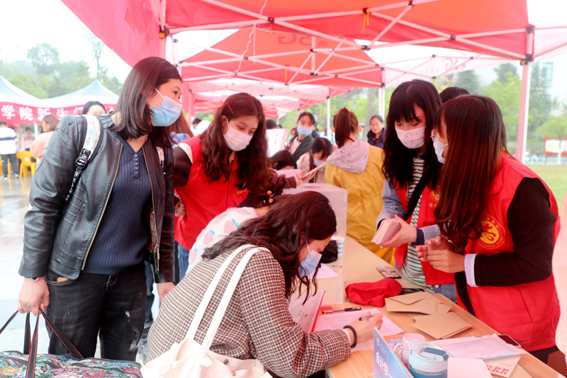国产成人精品一区二区三区