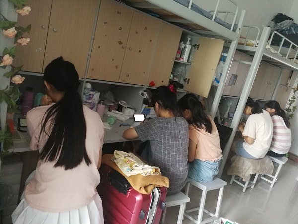 国产成人精品一区二区三区