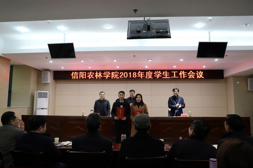 国产成人精品一区二区三区