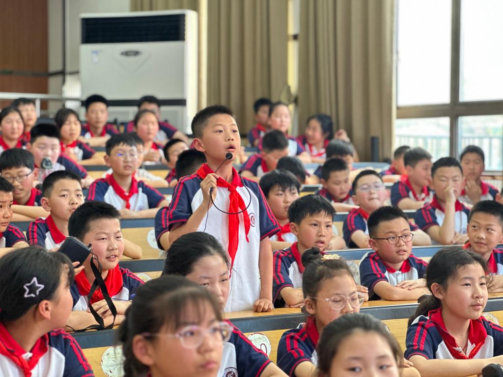国产成人精品一区二区三区