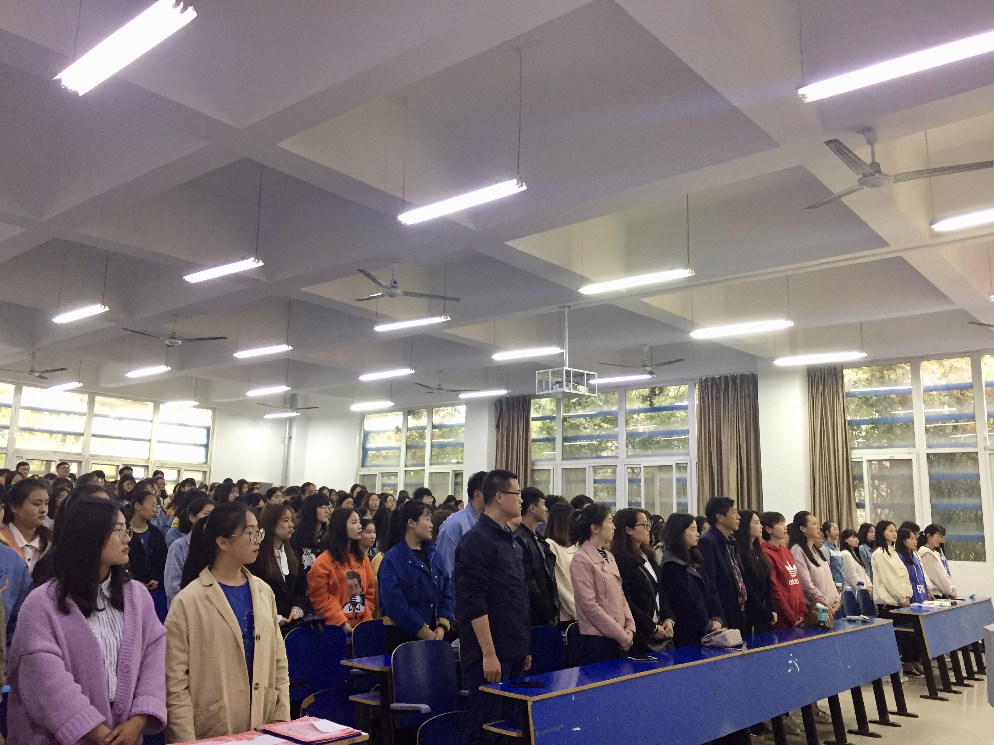 国产成人精品一区二区三区