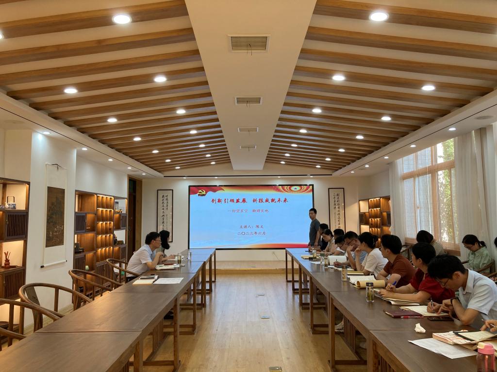 国产成人精品一区二区三区