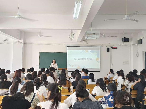 国产成人精品一区二区三区