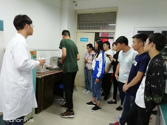 国产成人精品一区二区三区