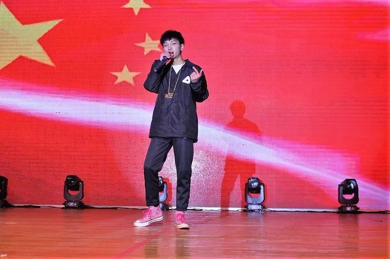 国产成人精品一区二区三区
