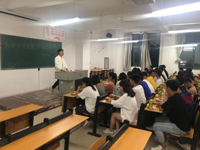 国产成人精品一区二区三区