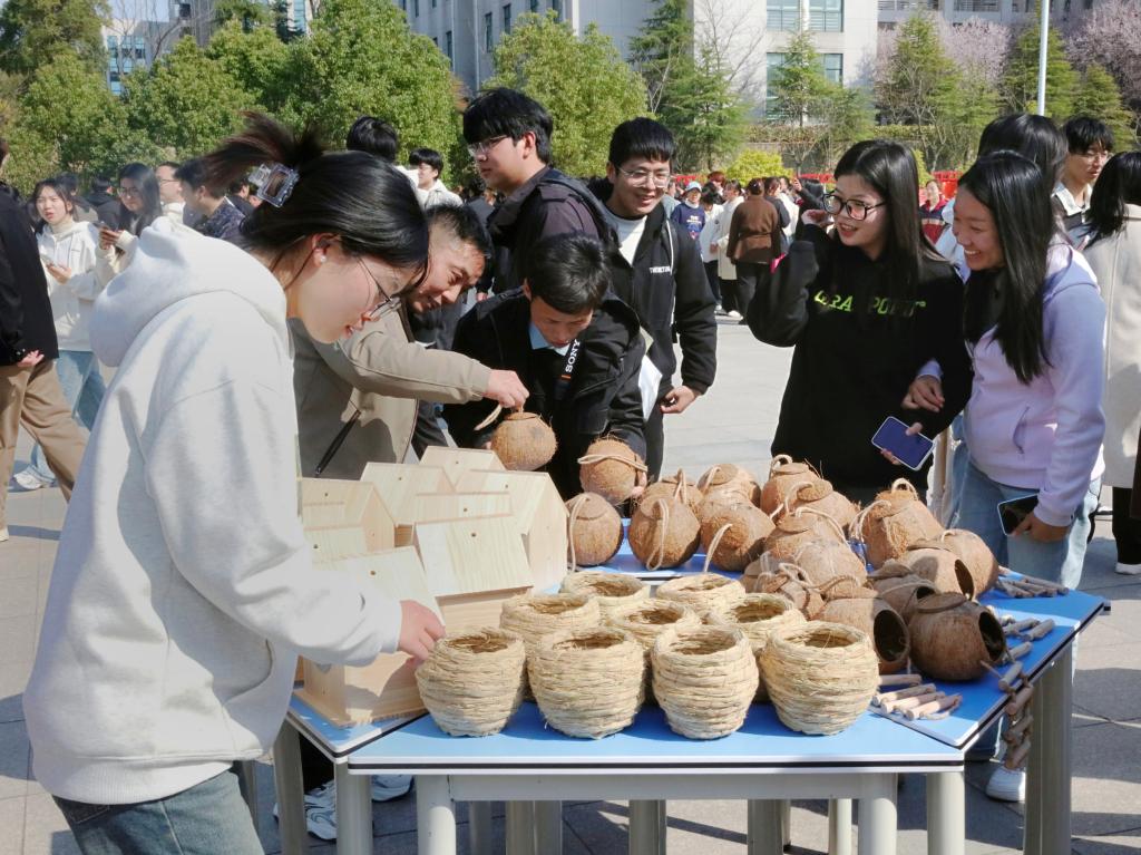 国产成人精品一区二区三区