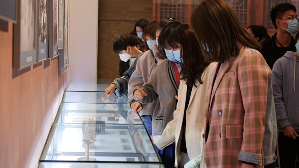 国产成人精品一区二区三区