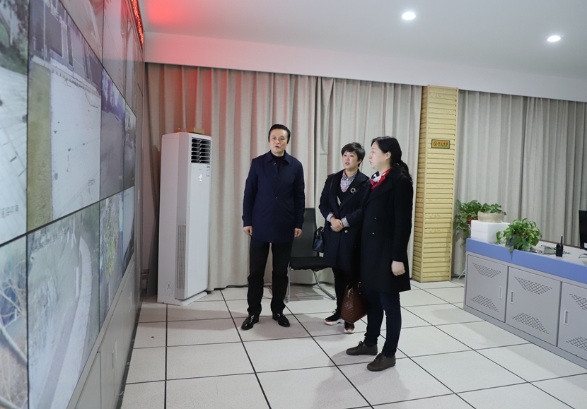 国产成人精品一区二区三区