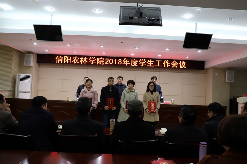 国产成人精品一区二区三区