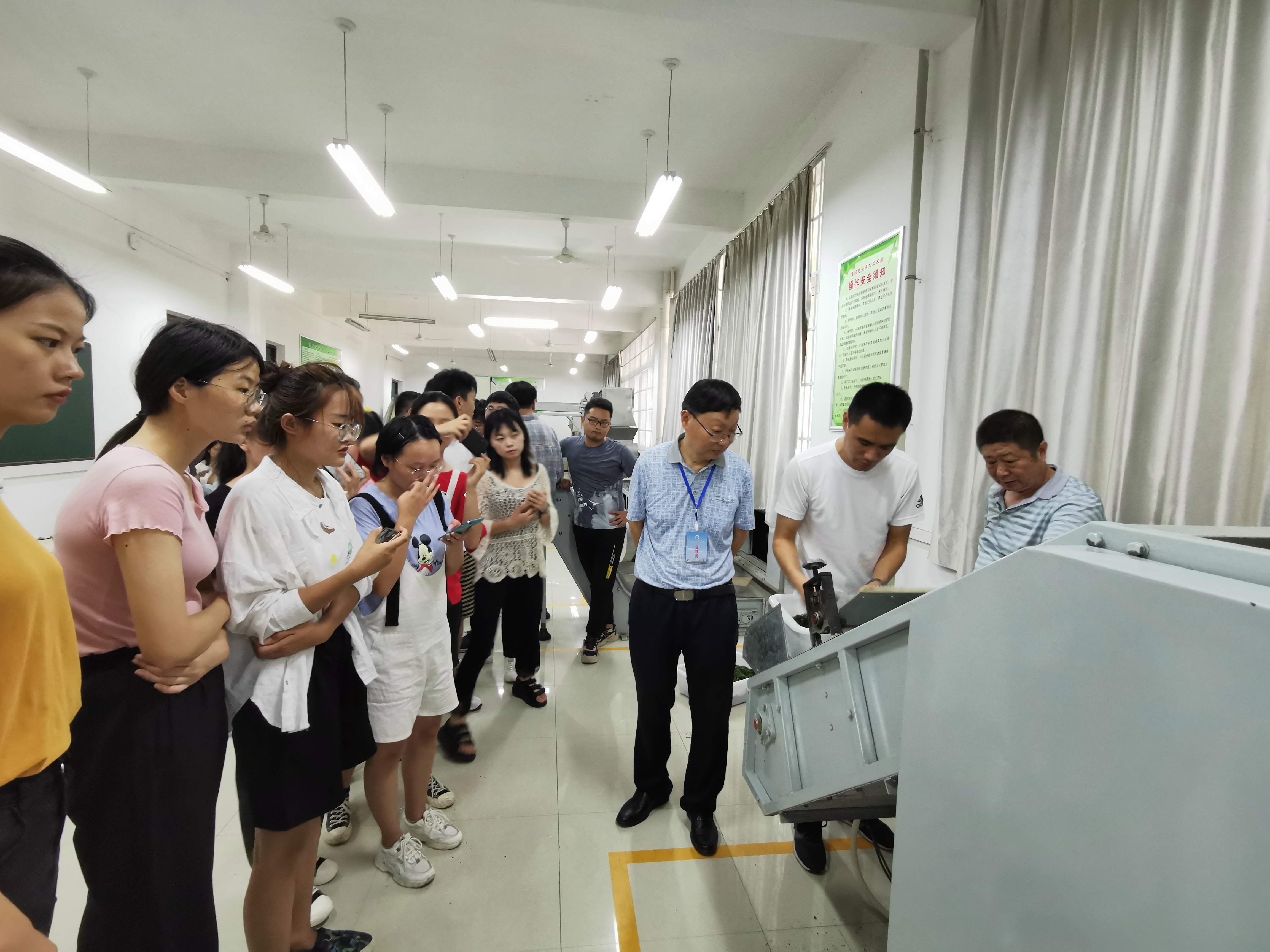 国产成人精品一区二区三区