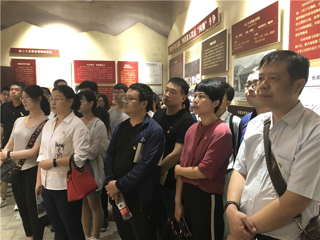 国产成人精品一区二区三区