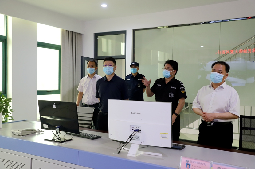 国产成人精品一区二区三区