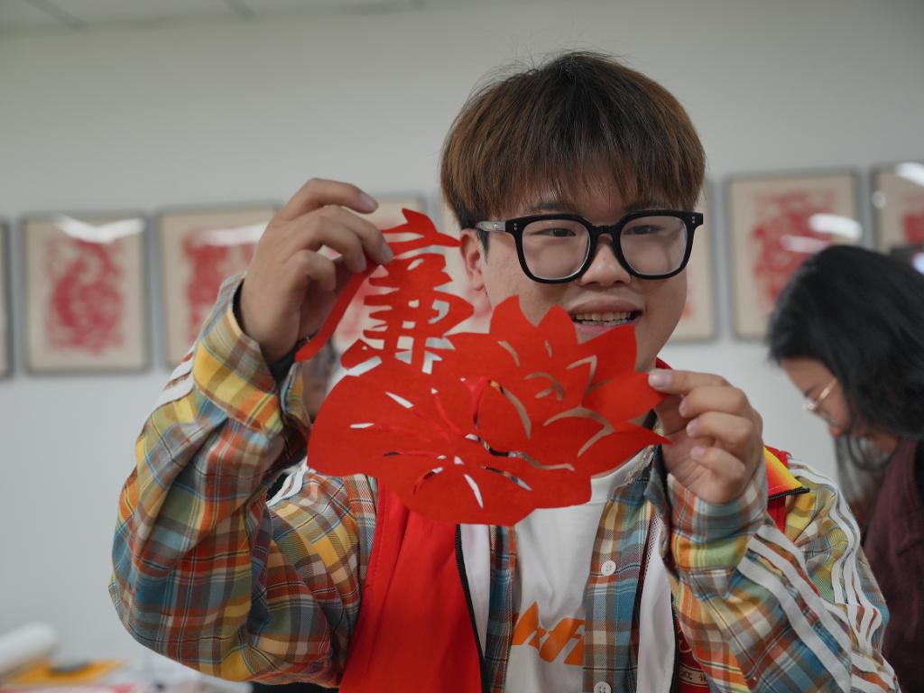 国产成人精品一区二区三区
