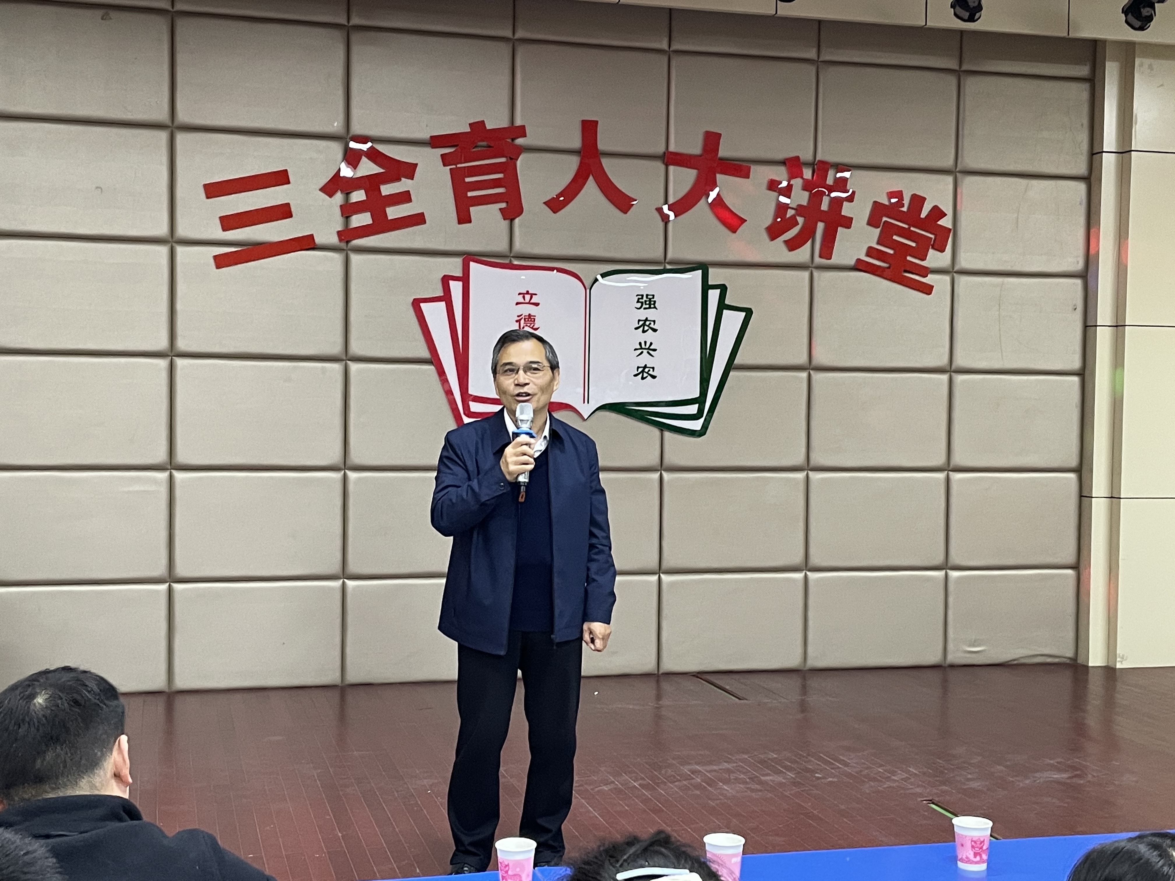 国产成人精品一区二区三区
