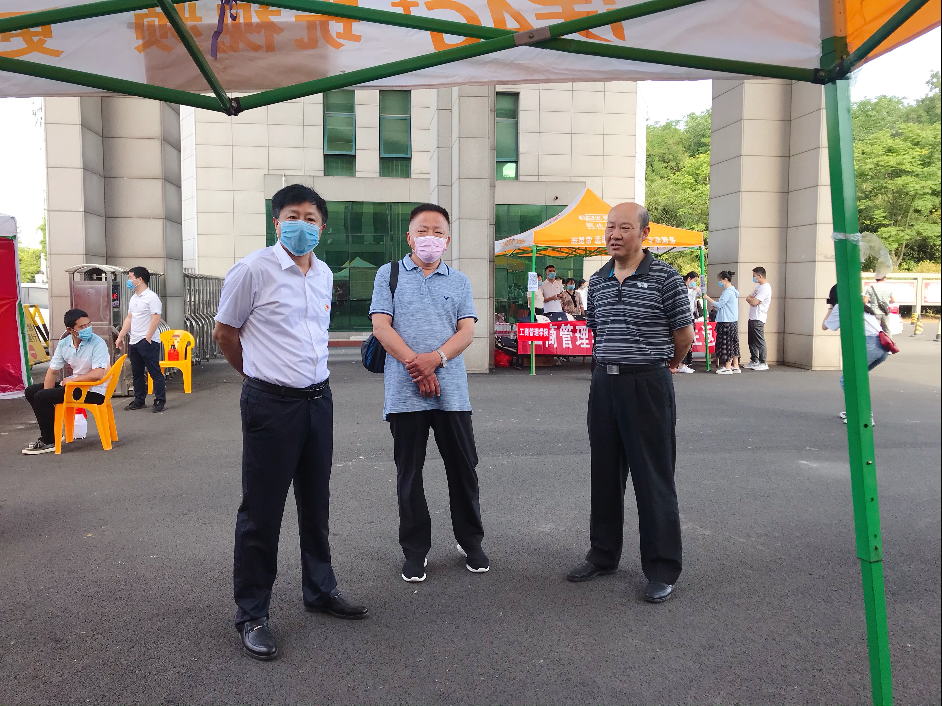 国产成人精品一区二区三区