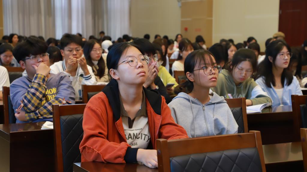 国产成人精品一区二区三区
