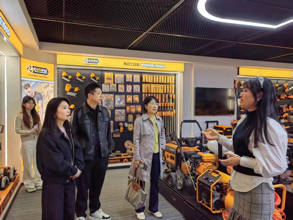 国产成人精品一区二区三区