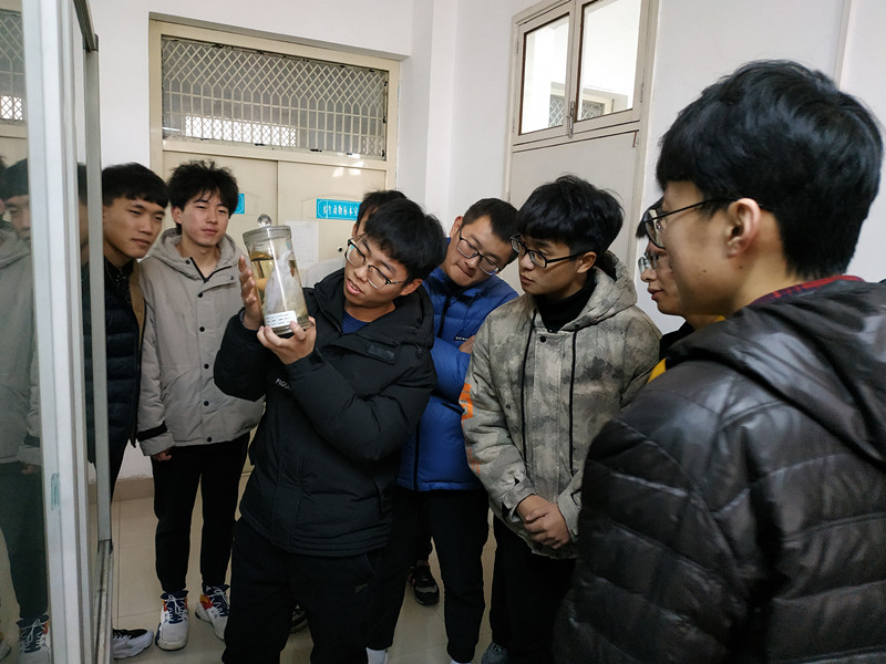 国产成人精品一区二区三区