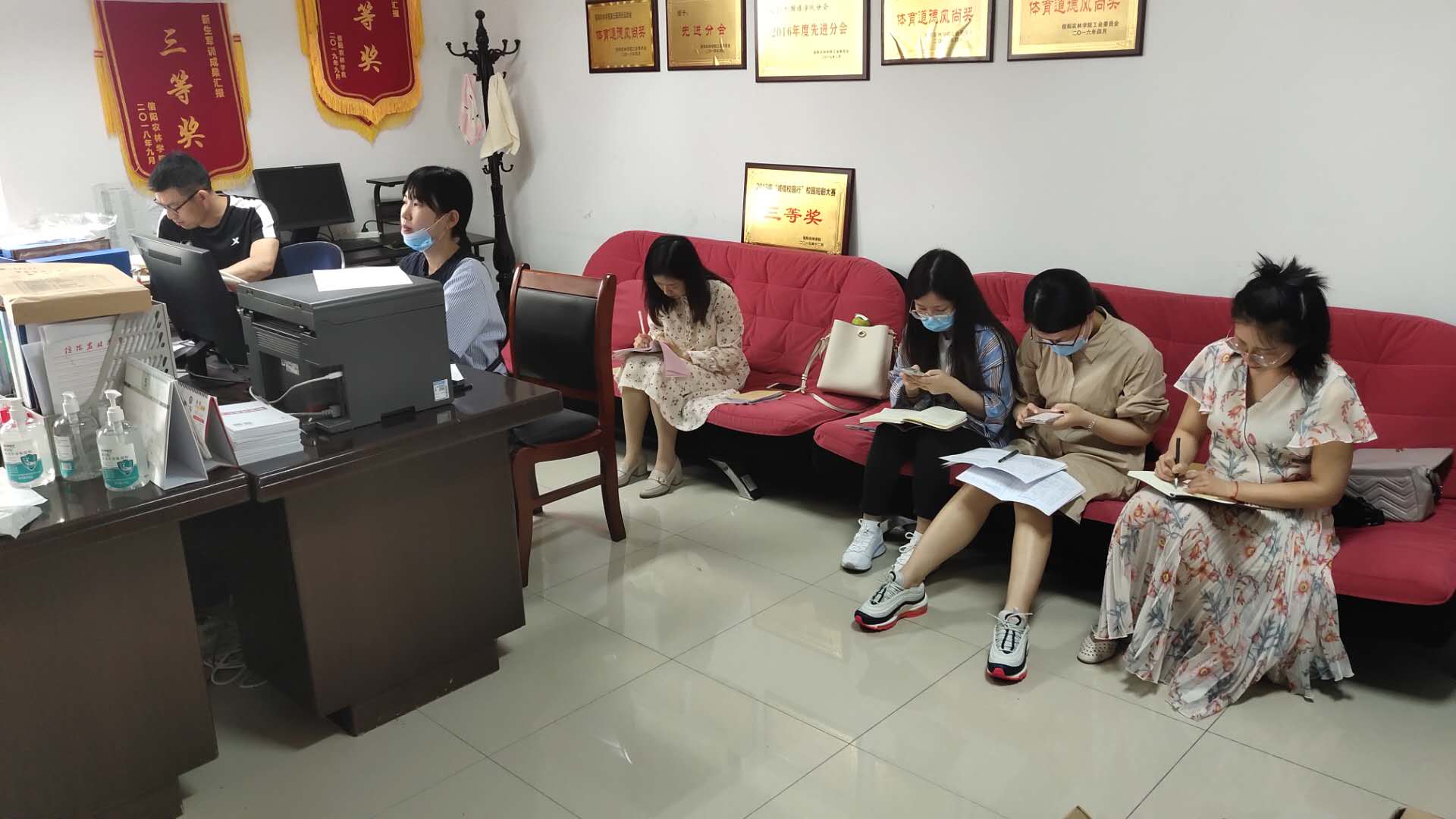 国产成人精品一区二区三区