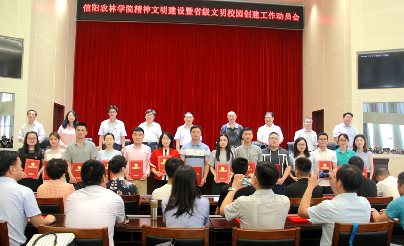 国产成人精品一区二区三区