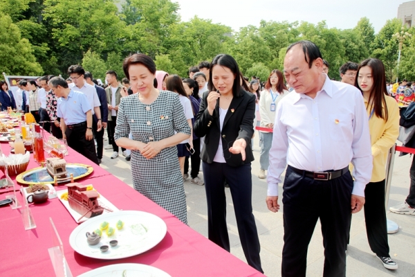 国产成人精品一区二区三区
