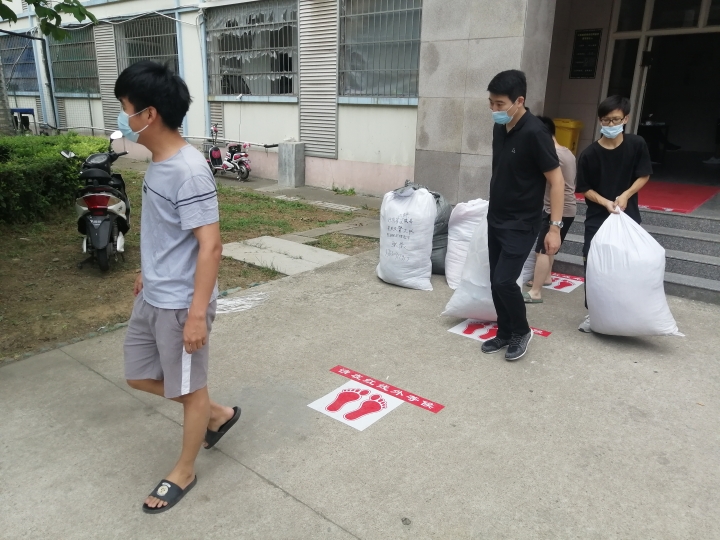 国产成人精品一区二区三区