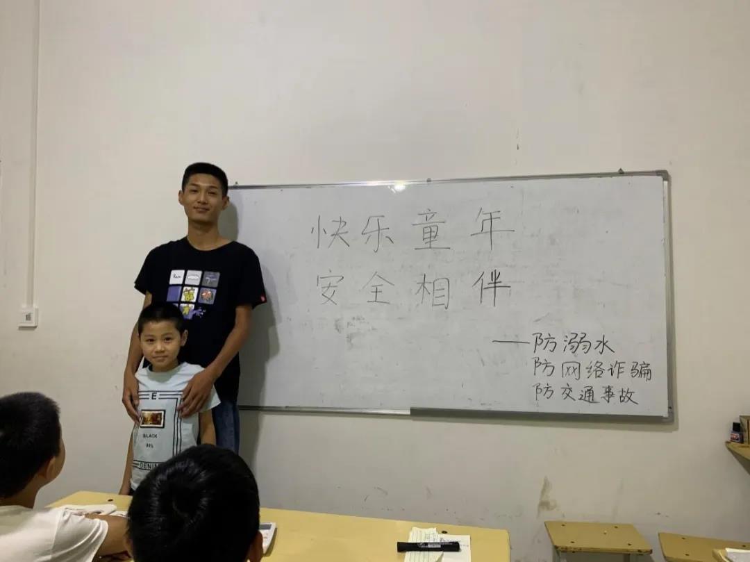 国产成人精品一区二区三区