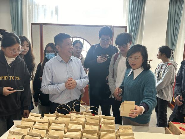 国产成人精品一区二区三区