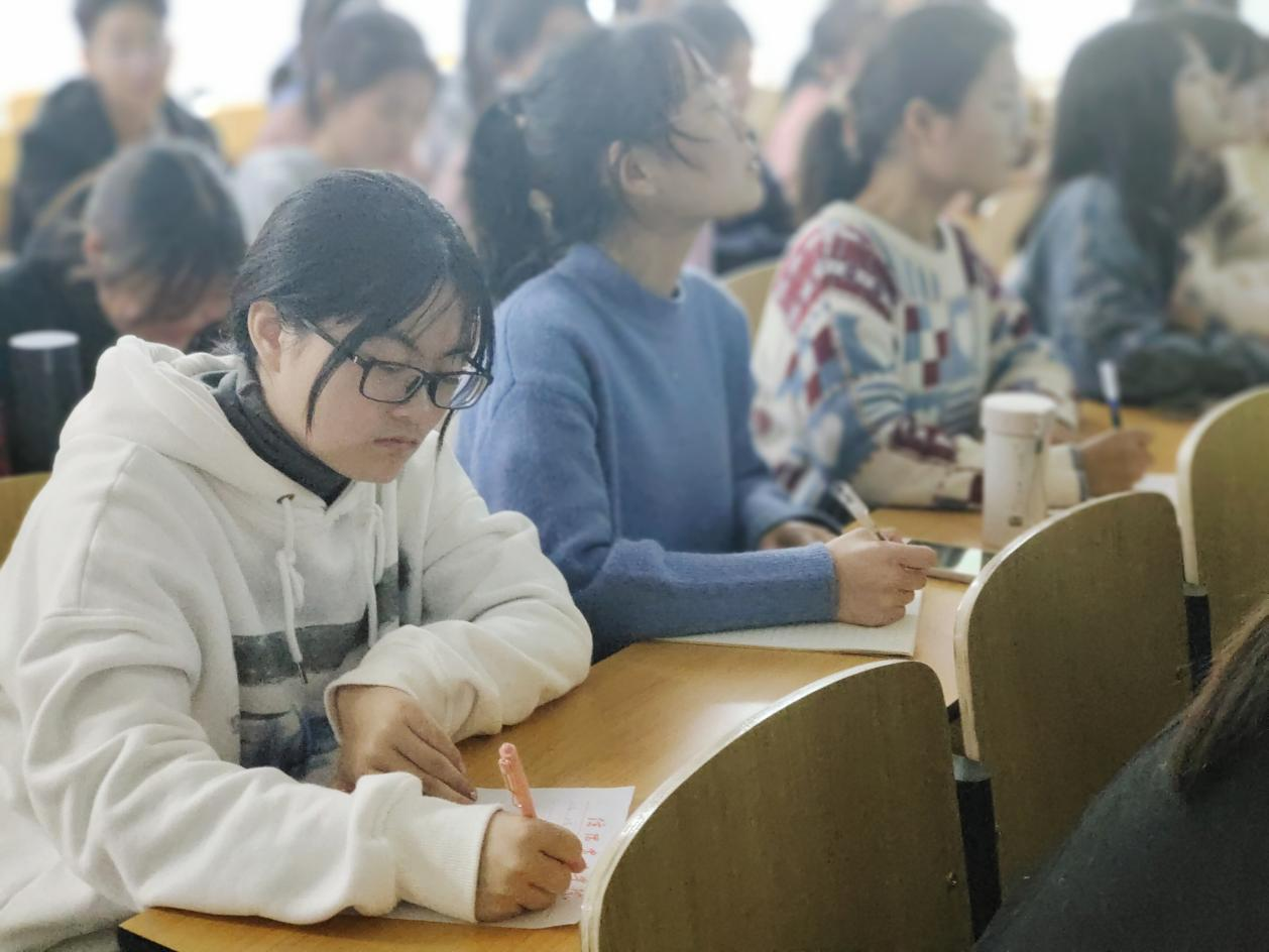 国产成人精品一区二区三区