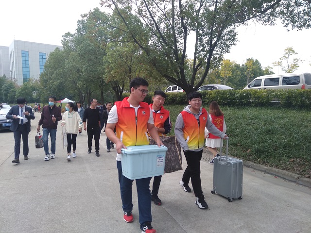 国产成人精品一区二区三区
