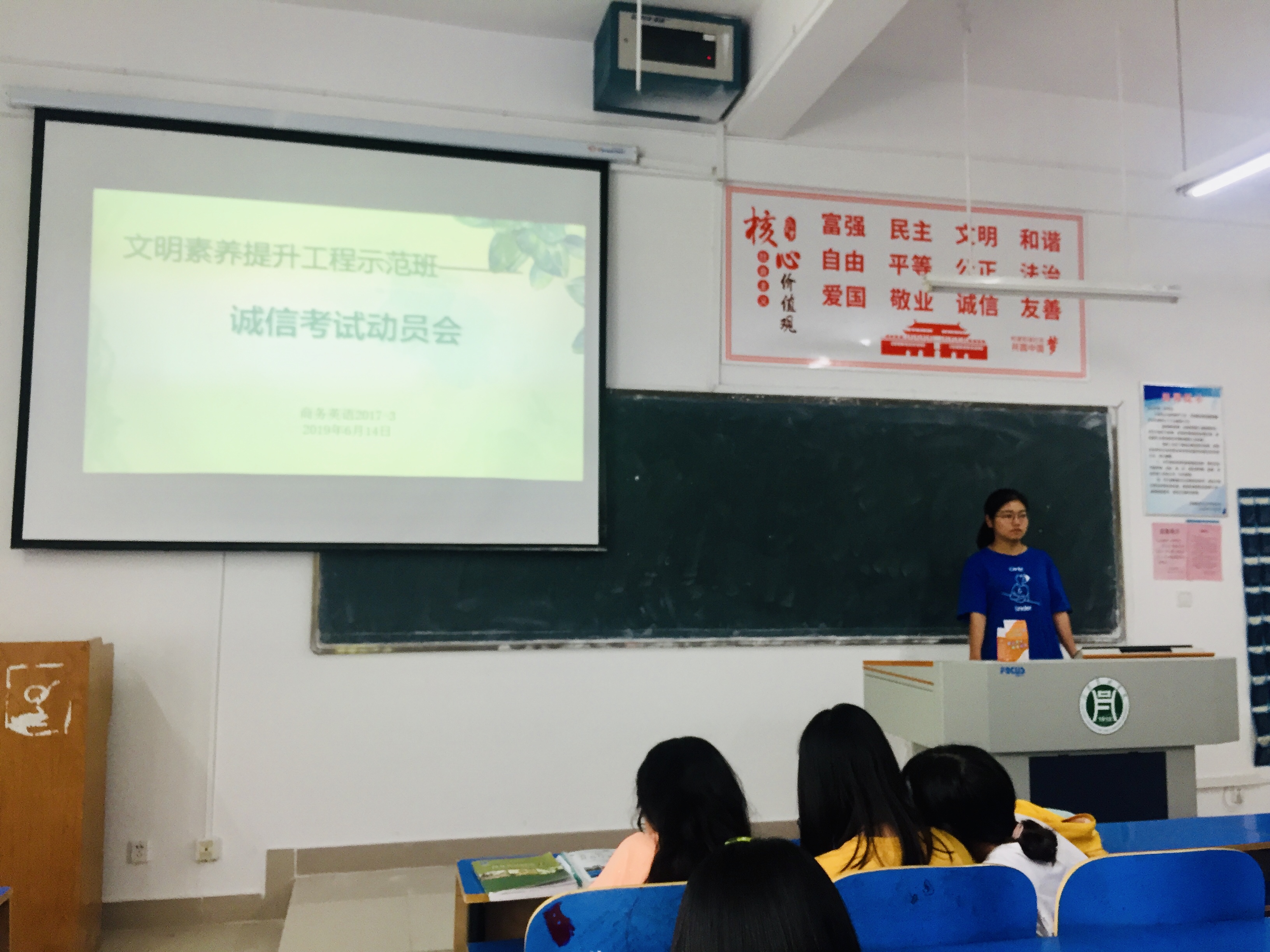 国产成人精品一区二区三区