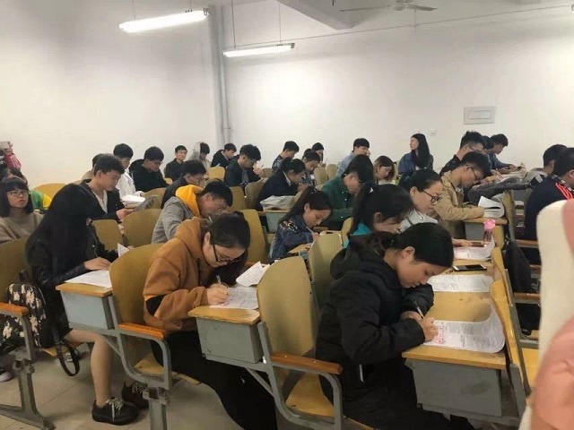 国产成人精品一区二区三区