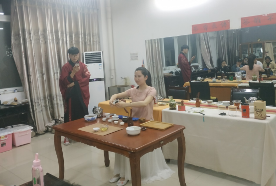 国产成人精品一区二区三区