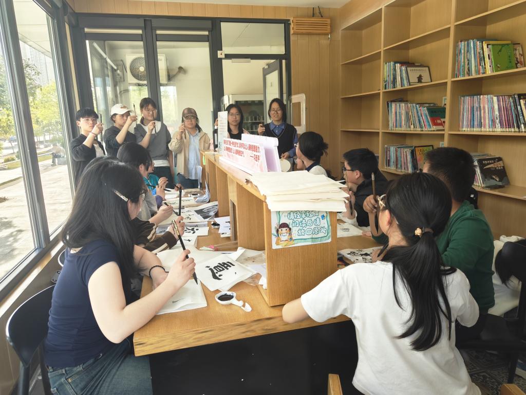 国产成人精品一区二区三区