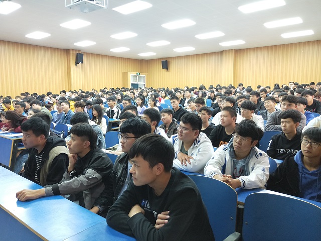 国产成人精品一区二区三区
