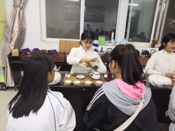 国产成人精品一区二区三区