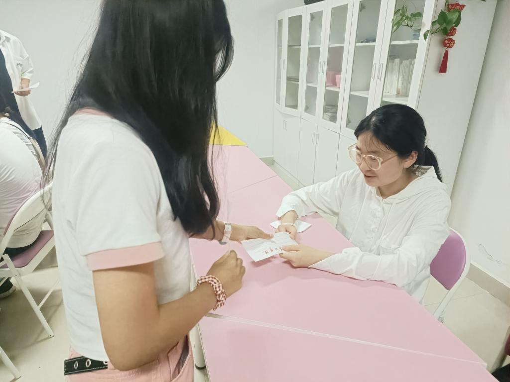 国产成人精品一区二区三区