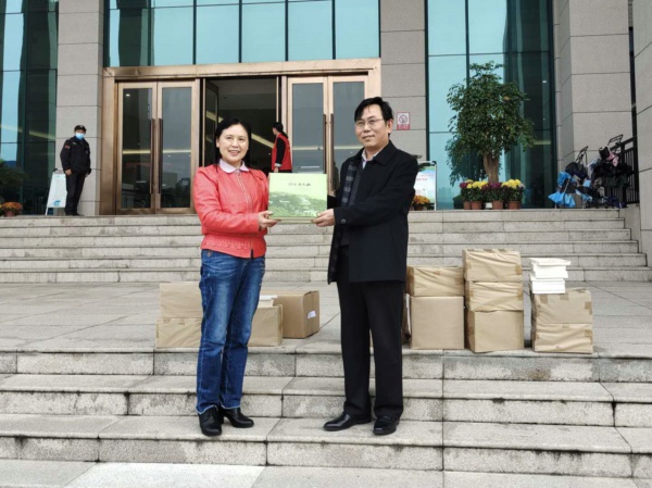 国产成人精品一区二区三区