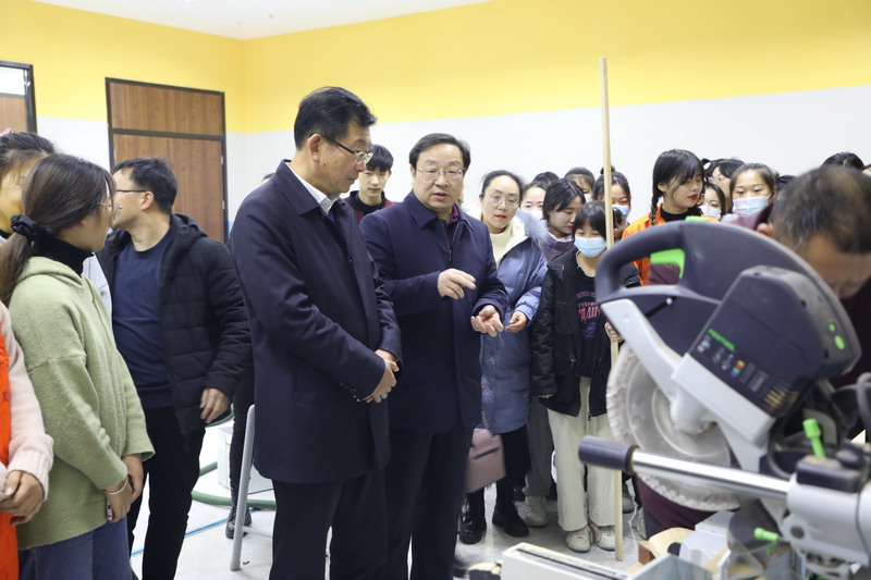 国产成人精品一区二区三区
